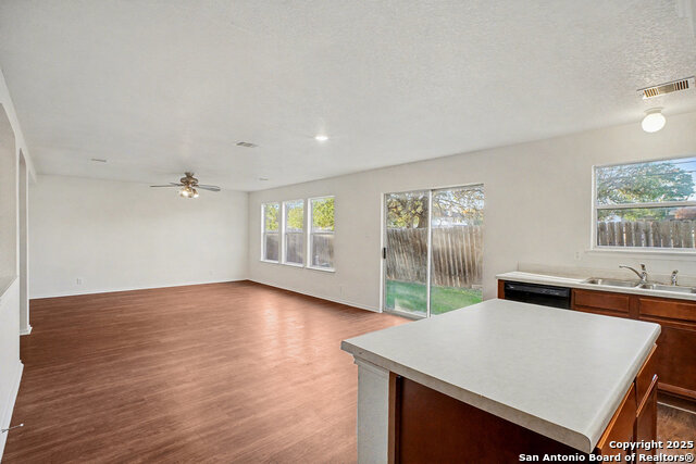 Image 5 of 27 For 14707 Boltmore