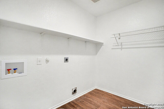 Image 6 of 27 For 14707 Boltmore