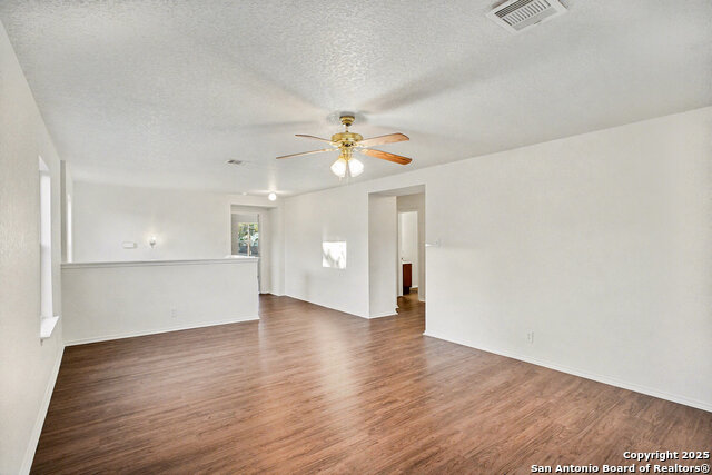 Image 8 of 27 For 14707 Boltmore