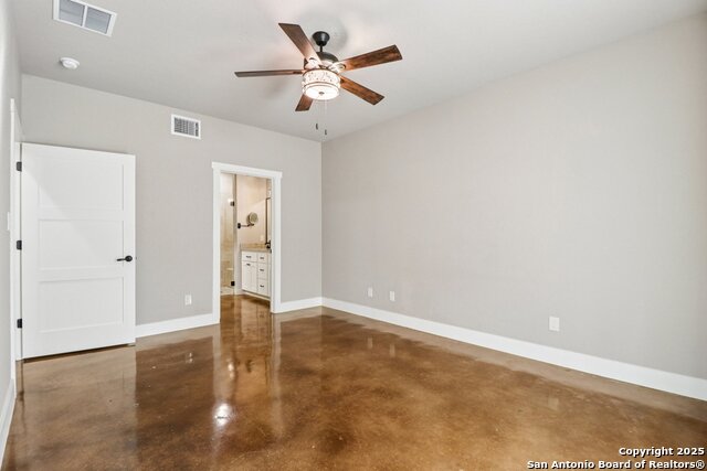 Image 15 of 40 For 1704 Gruene Vineyard