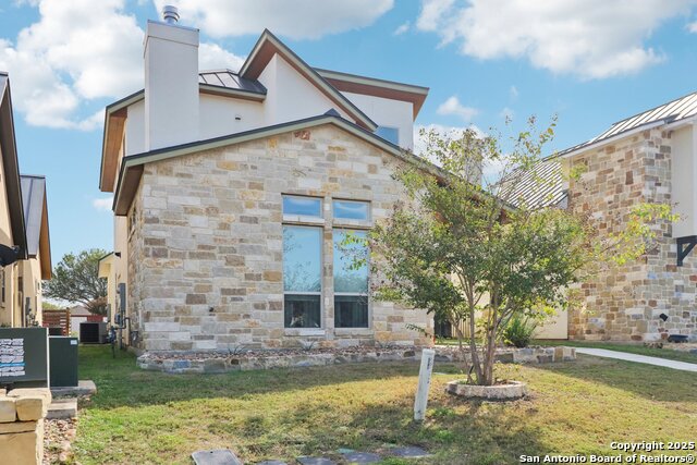 Image 38 of 40 For 1704 Gruene Vineyard