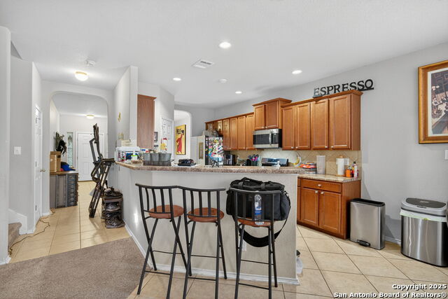 Listing photo id 11 for 757 Clearbrook Ave