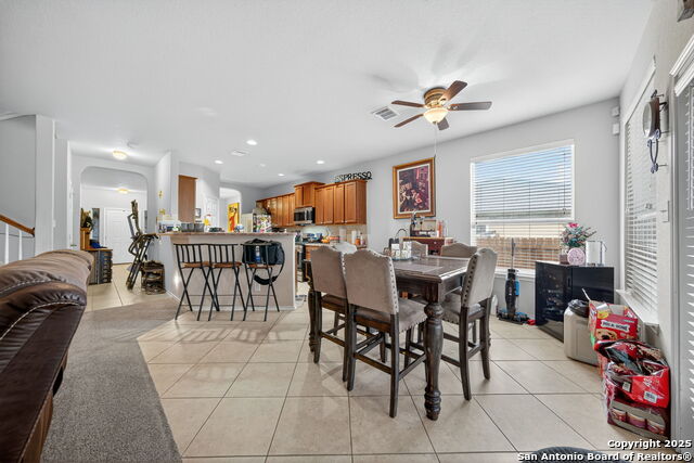 Listing photo id 15 for 757 Clearbrook Ave