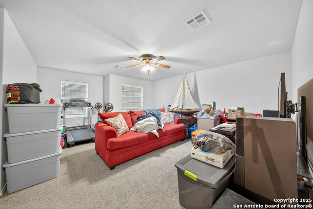 Listing photo id 16 for 757 Clearbrook Ave