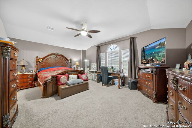 Listing photo id 18 for 757 Clearbrook Ave