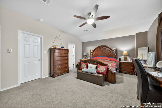 Listing photo id 19 for 757 Clearbrook Ave