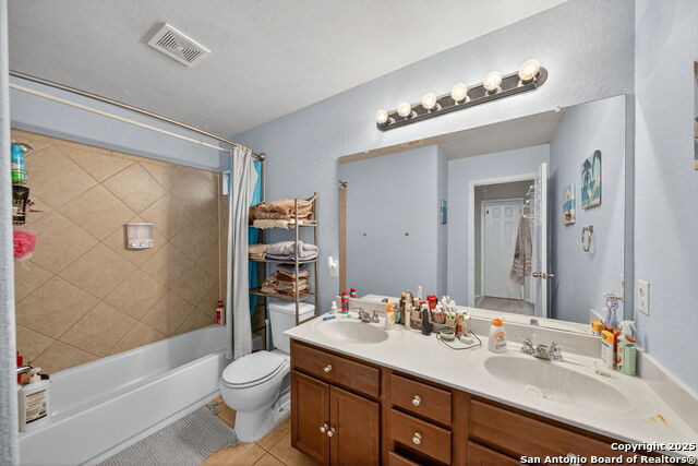 Listing photo id 23 for 757 Clearbrook Ave