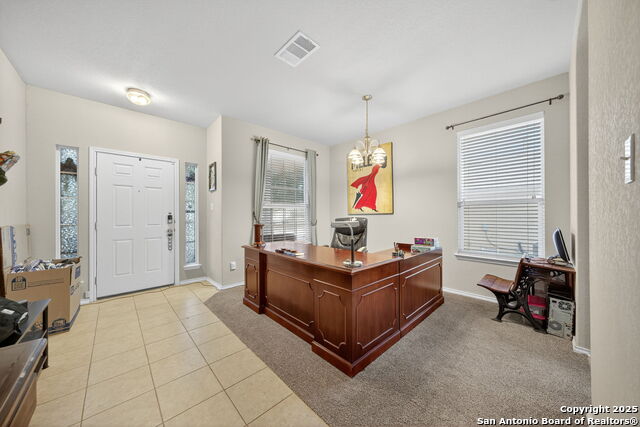 Listing photo id 5 for 757 Clearbrook Ave