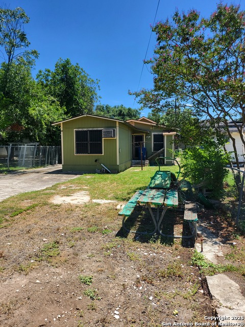 Image 11 of 42 For 3023 Travis W