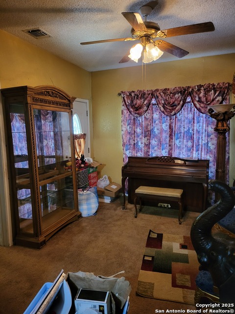 Image 21 of 42 For 3023 Travis W