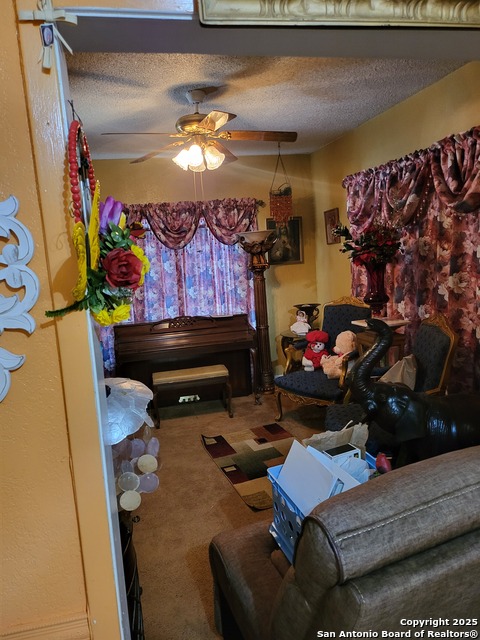 Image 24 of 42 For 3023 Travis W