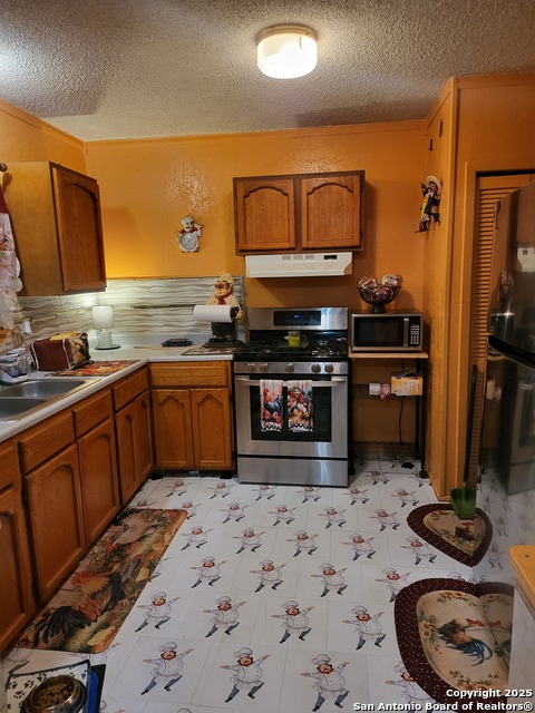 Image 26 of 42 For 3023 Travis W