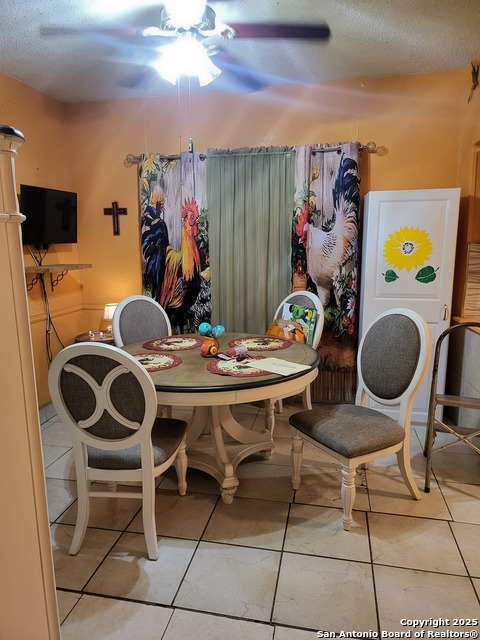 Image 27 of 42 For 3023 Travis W