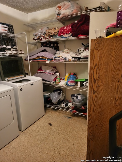 Image 30 of 42 For 3023 Travis W