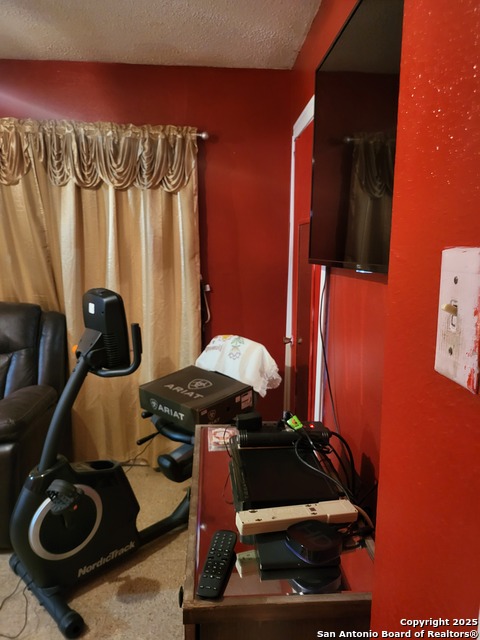 Image 36 of 42 For 3023 Travis W