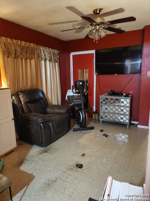 Image 37 of 42 For 3023 Travis W