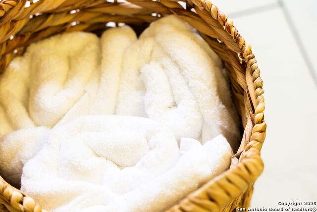 Image 102 of 162 For 8410 Oak Fence