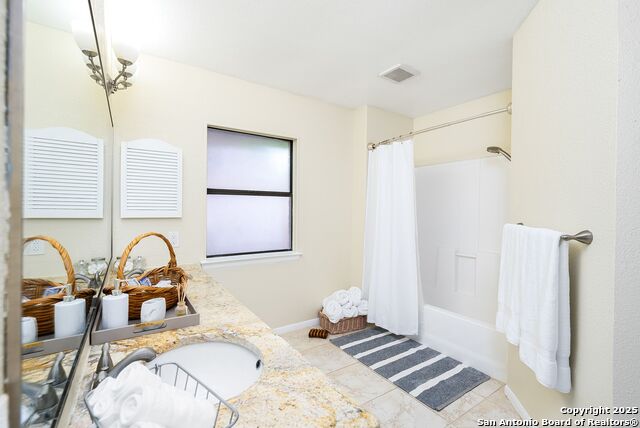 Image 19 of 162 For 8410 Oak Fence