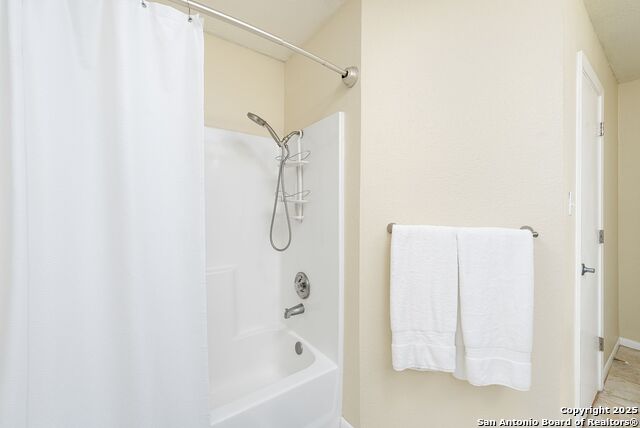 Image 21 of 162 For 8410 Oak Fence