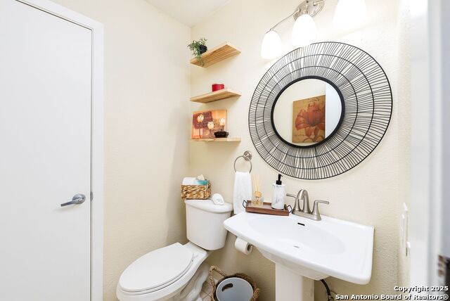 Image 22 of 162 For 8410 Oak Fence