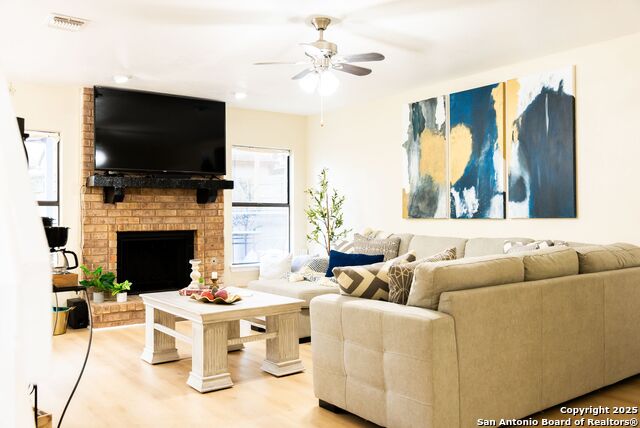 Image 33 of 162 For 8410 Oak Fence