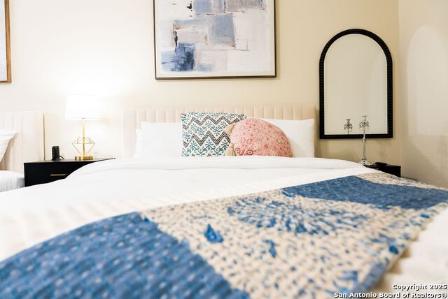 Image 35 of 162 For 8410 Oak Fence