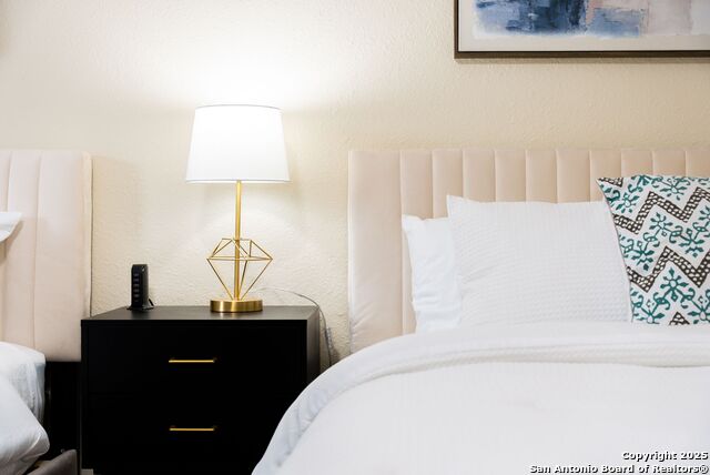 Image 41 of 162 For 8410 Oak Fence