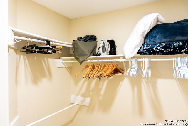 Image 44 of 162 For 8410 Oak Fence