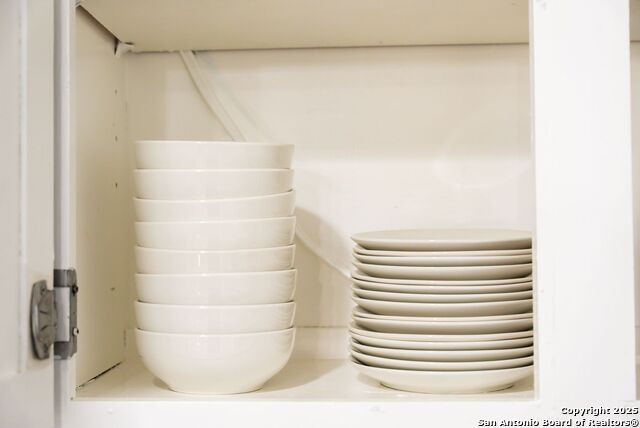 Image 66 of 162 For 8410 Oak Fence