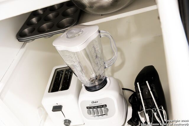 Image 69 of 162 For 8410 Oak Fence