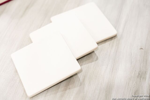 Image 78 of 162 For 8410 Oak Fence