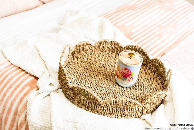 Image 84 of 162 For 8410 Oak Fence