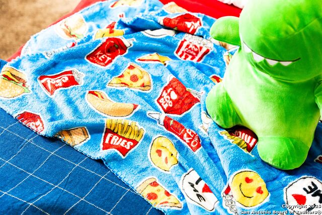 Image 89 of 162 For 8410 Oak Fence