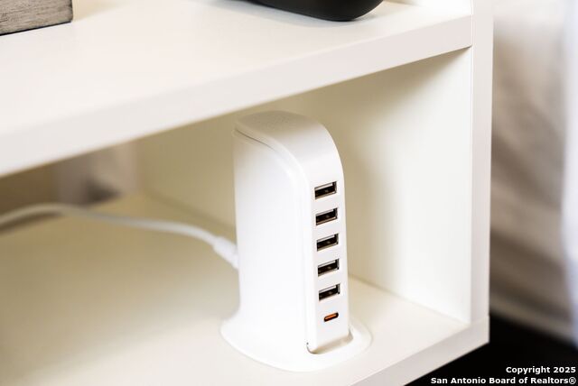 Image 94 of 162 For 8410 Oak Fence