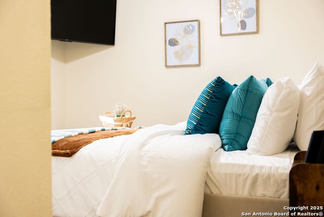 Image 98 of 162 For 8410 Oak Fence