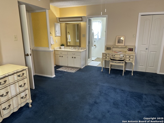 Image 16 of 39 For 322 Glenview