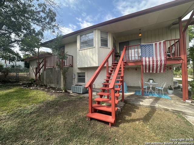 Image 38 of 39 For 322 Glenview