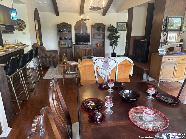 Image 8 of 39 For 322 Glenview