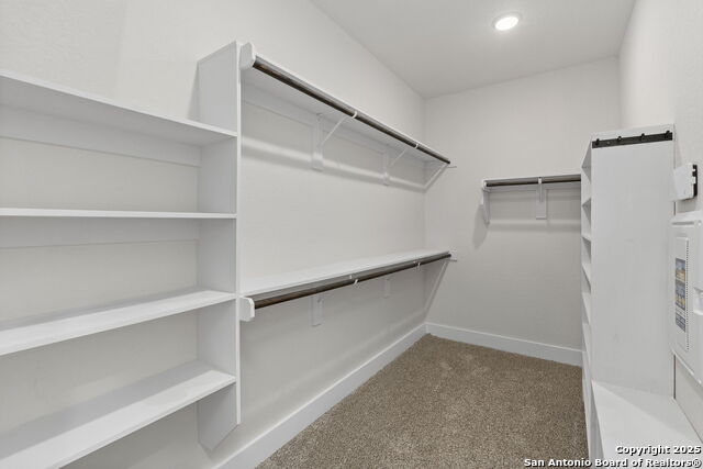 Image 21 of 31 For 8851 Oakland Rd #24