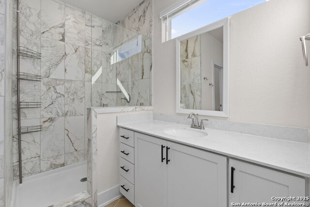 Image 23 of 31 For 8851 Oakland Rd #24