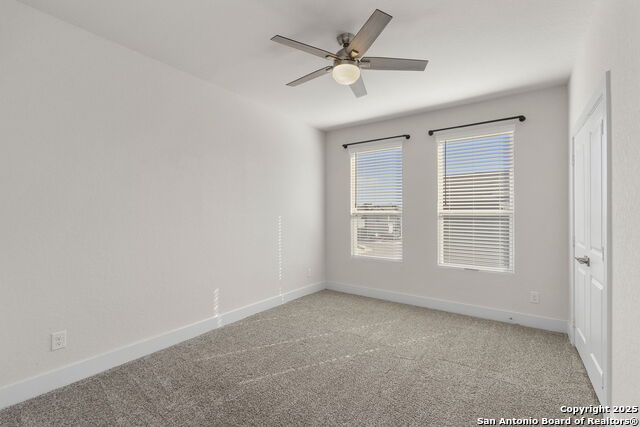 Image 24 of 31 For 8851 Oakland Rd #24