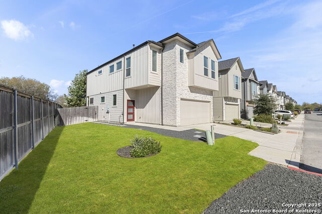 Image 3 of 31 For 8851 Oakland Rd #24