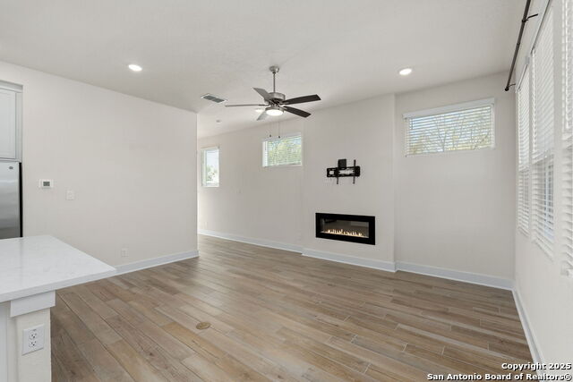 Image 8 of 31 For 8851 Oakland Rd #24