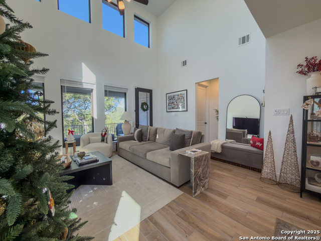 Image 11 of 27 For 416 Kimble Creek