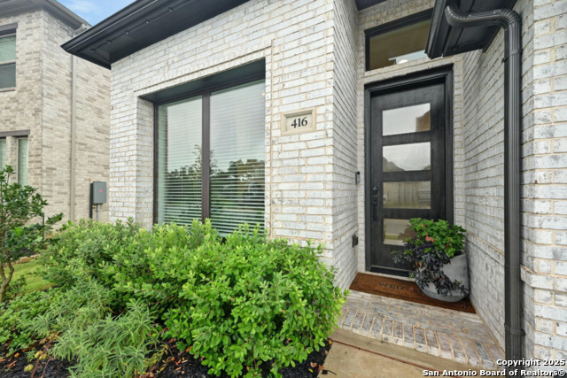 Image 2 of 27 For 416 Kimble Creek