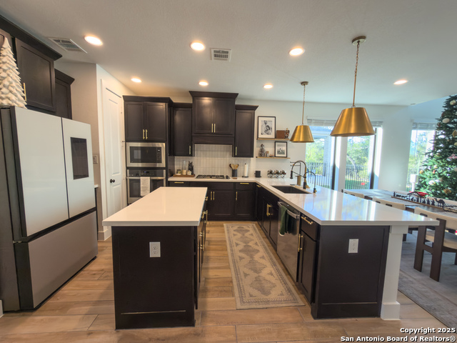 Image 8 of 27 For 416 Kimble Creek