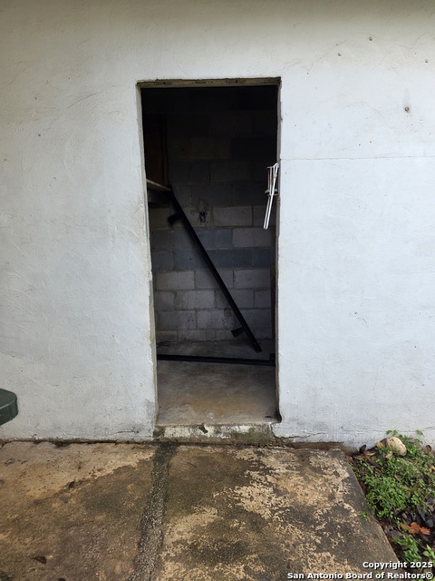 Image 26 of 31 For 211 Dowman