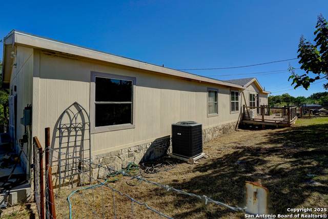 Listing photo id 22 for 125 Valencia