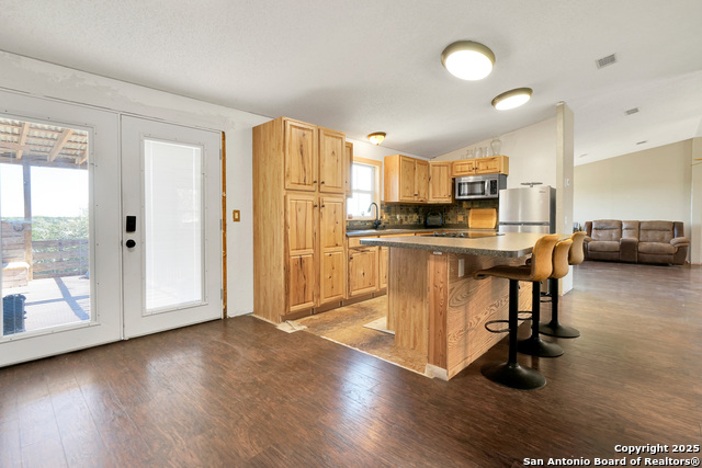 Listing photo id 26 for 125 Valencia