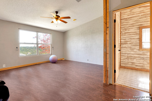 Listing photo id 31 for 125 Valencia